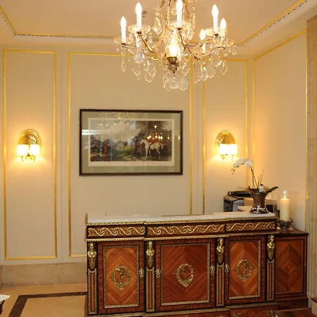 Detmolder Hof 4*