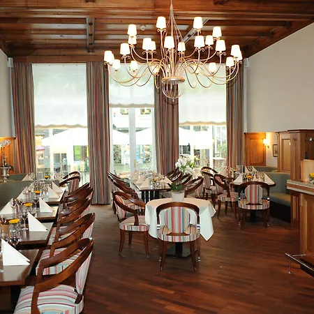 Hotel Detmolder Hof 4*