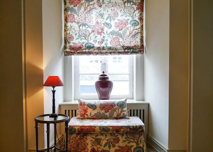 德特莫尔德霍夫酒店 4*