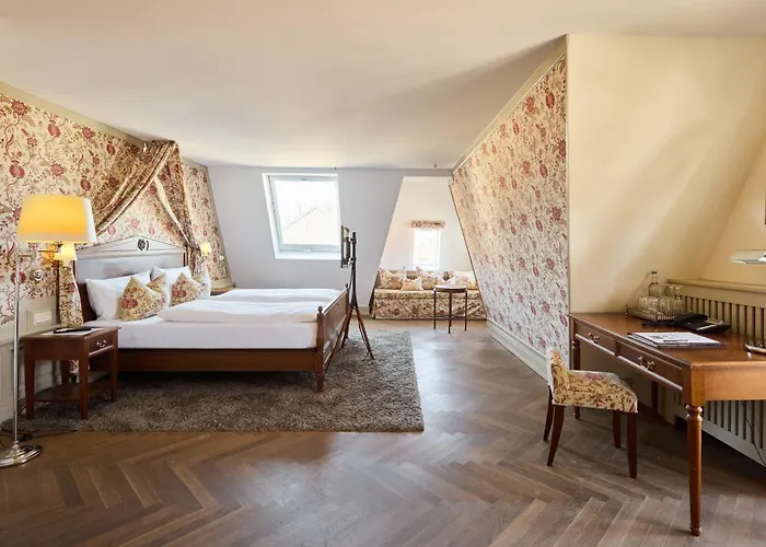 Detmolder Hof Hotel 4*