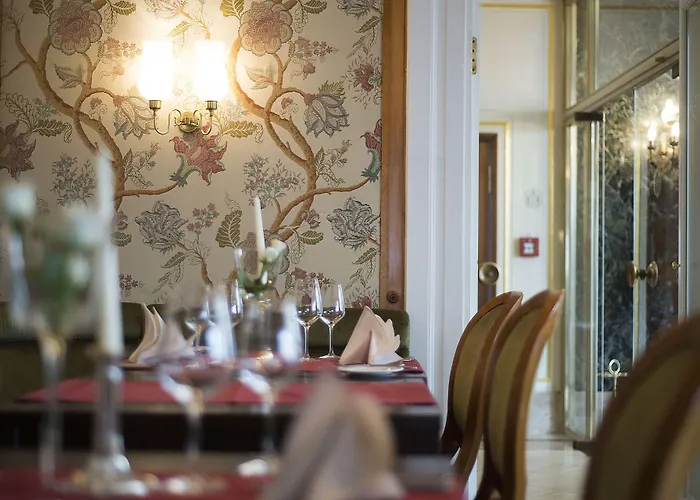 德特莫尔德霍夫酒店