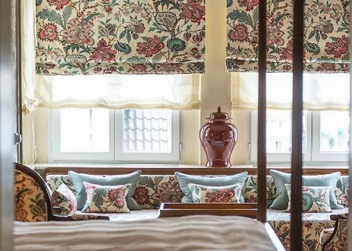 德特莫尔德霍夫酒店 4*