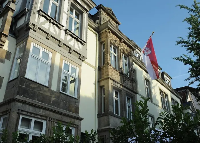 Detmolder Hof 4*